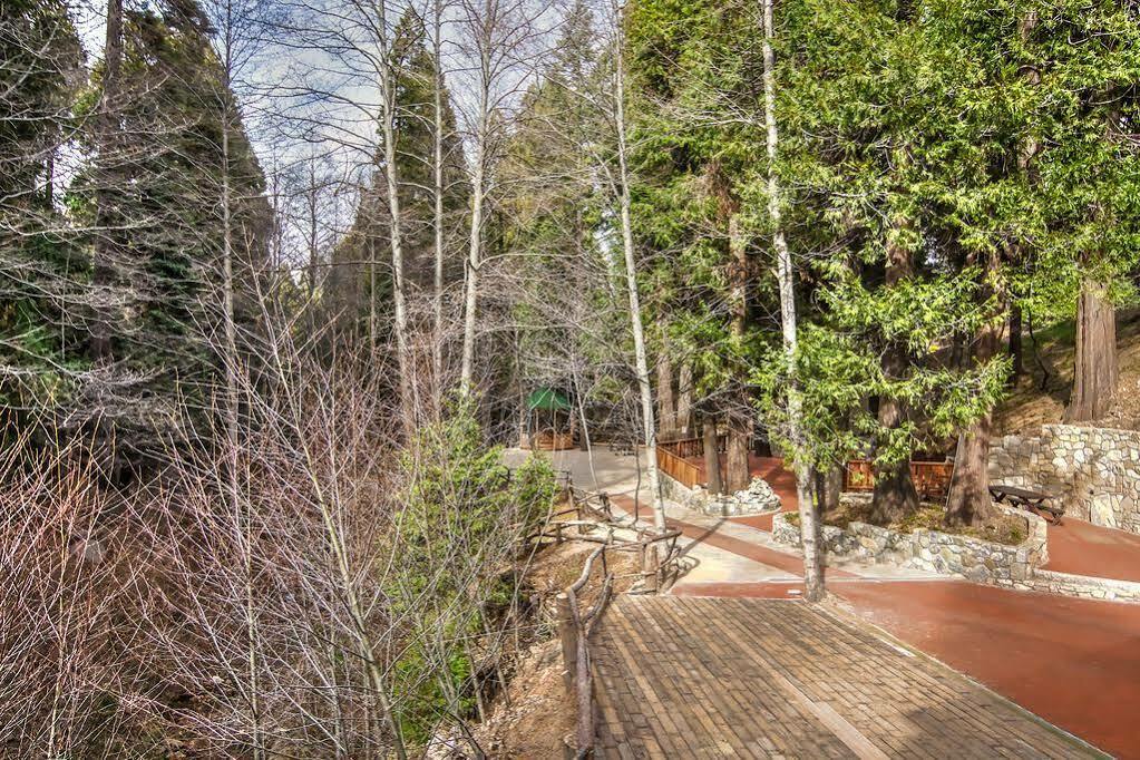 Arrowhead Tree Top Lodge ليك أروهيد المظهر الخارجي الصورة